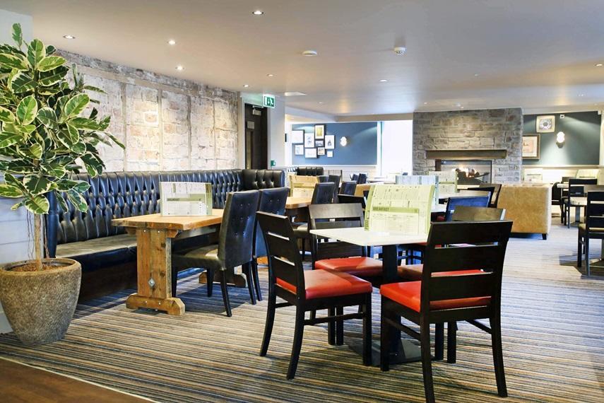 The Angel Hotel Wetherspoon Whitby Exterior photo