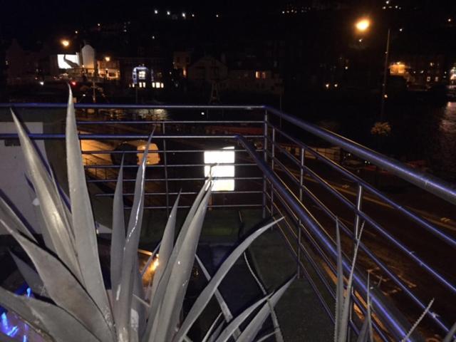 The Angel Hotel Wetherspoon Whitby Exterior photo